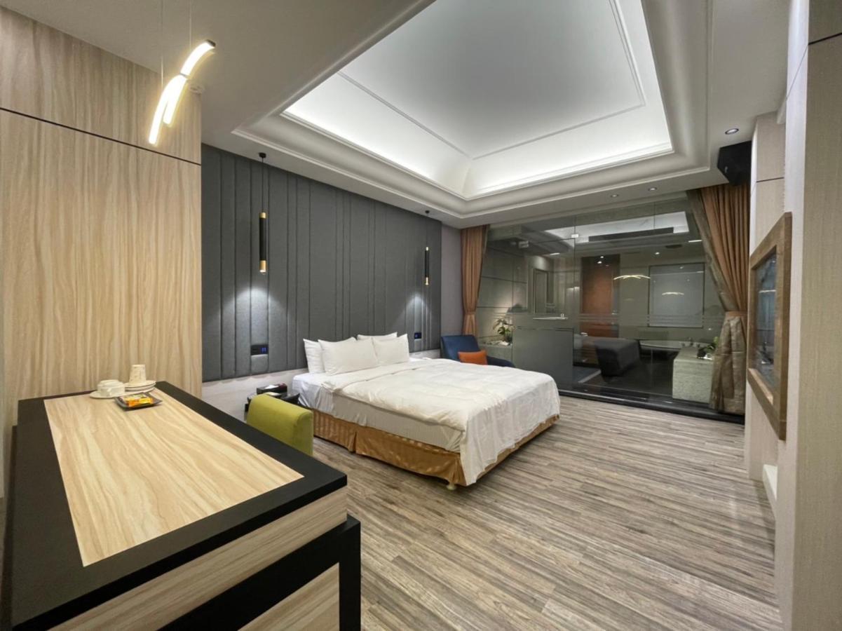Minimalist Fashion Motel Taoyuan Bagian luar foto