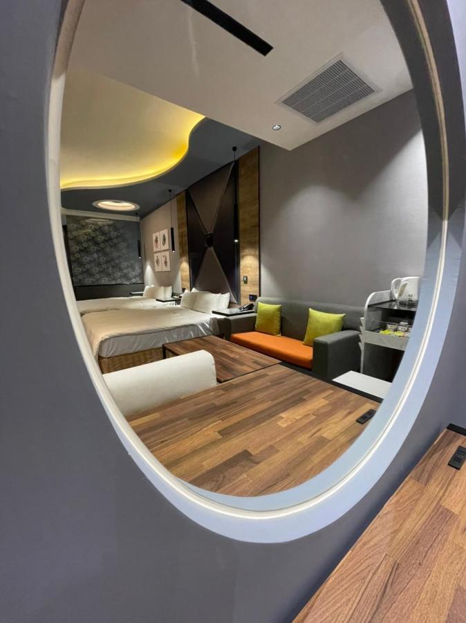 Minimalist Fashion Motel Taoyuan Bagian luar foto